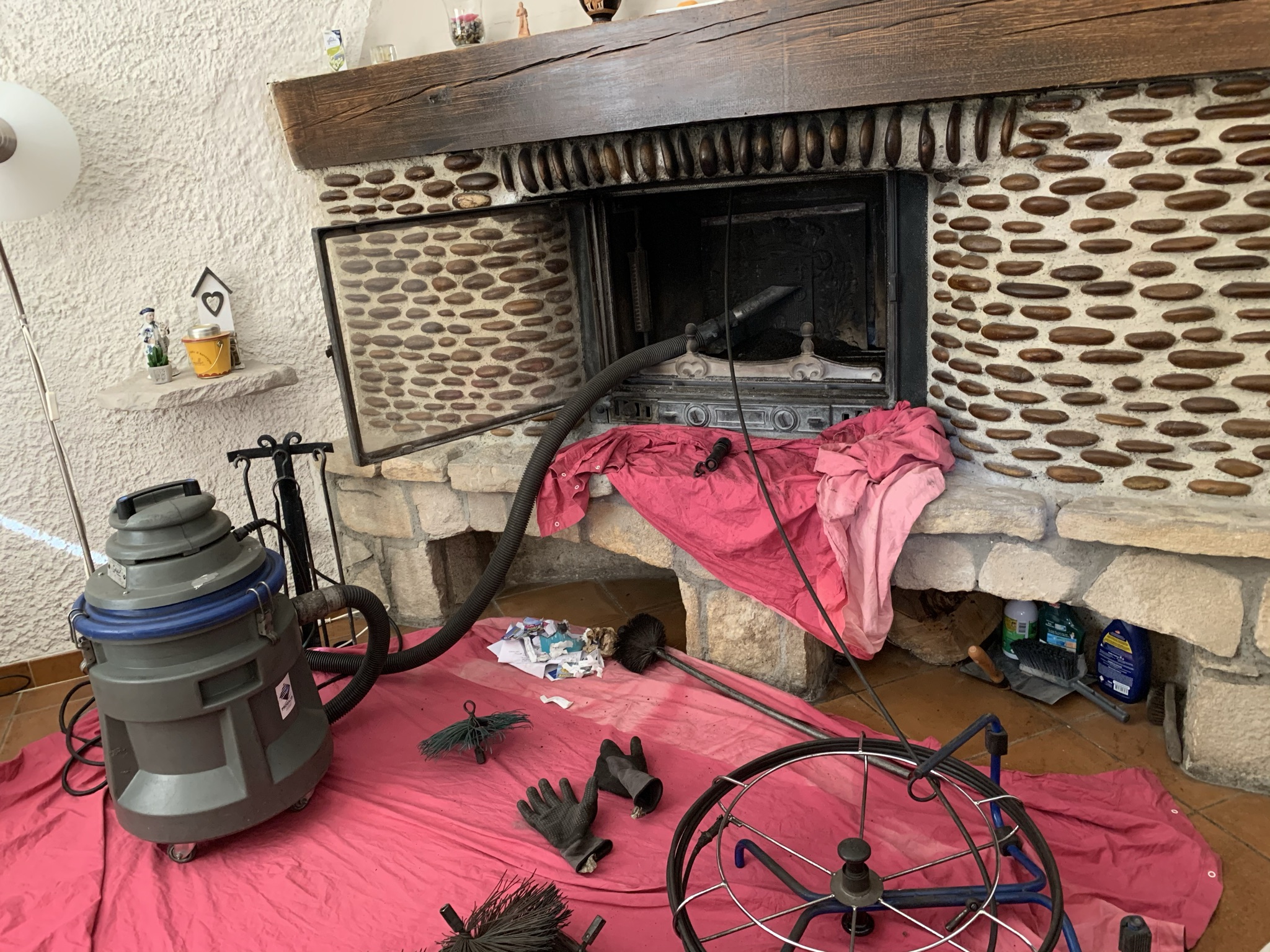 Ramoneur Arpajon ramonage Essonne